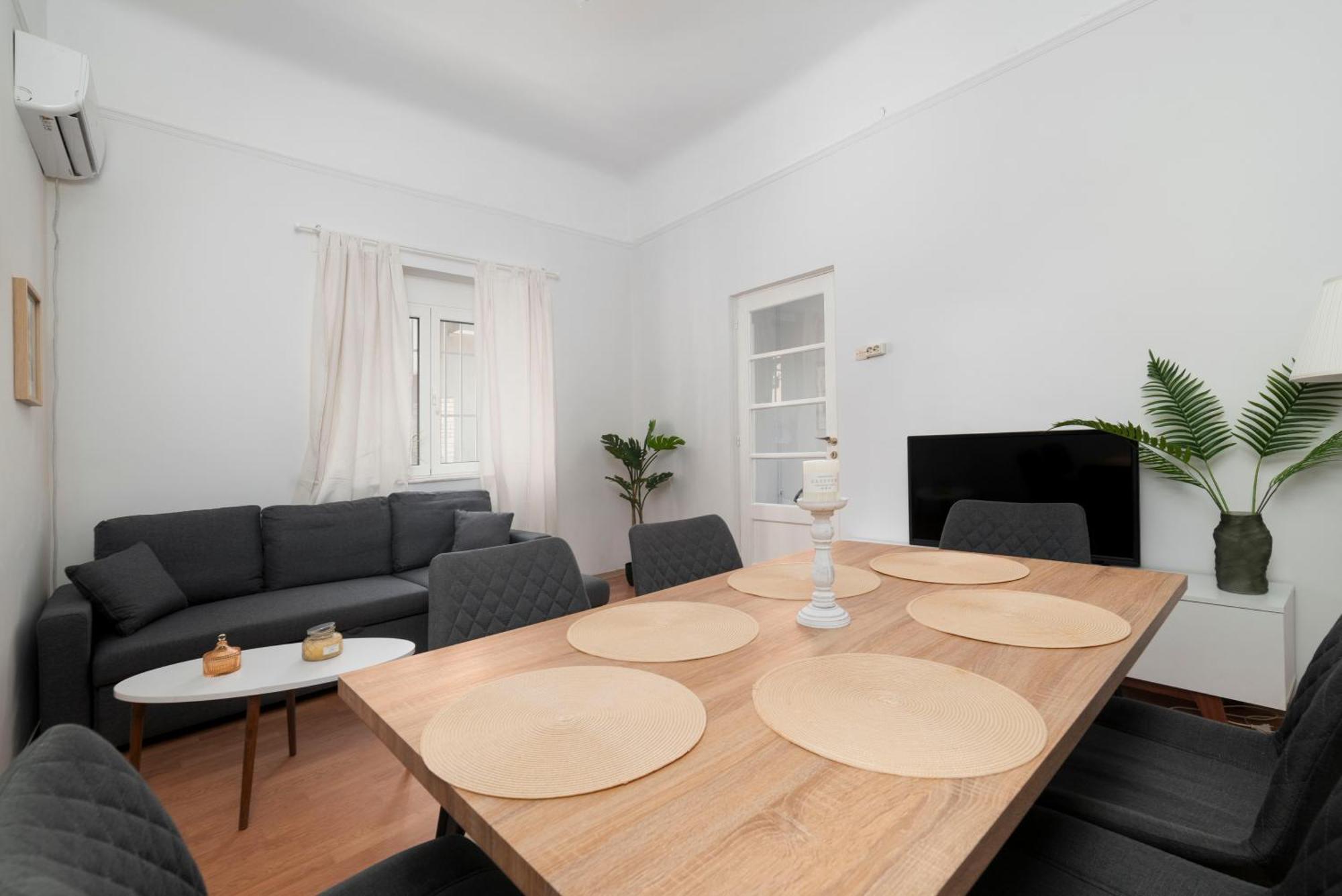 Thissio Getaway 2Ba Next To Athens Ancient Market المظهر الخارجي الصورة