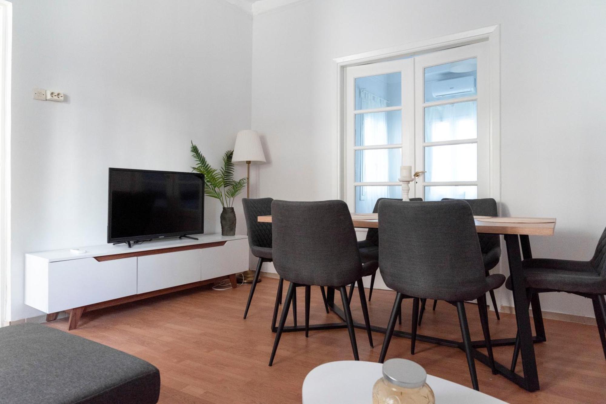 Thissio Getaway 2Ba Next To Athens Ancient Market المظهر الخارجي الصورة