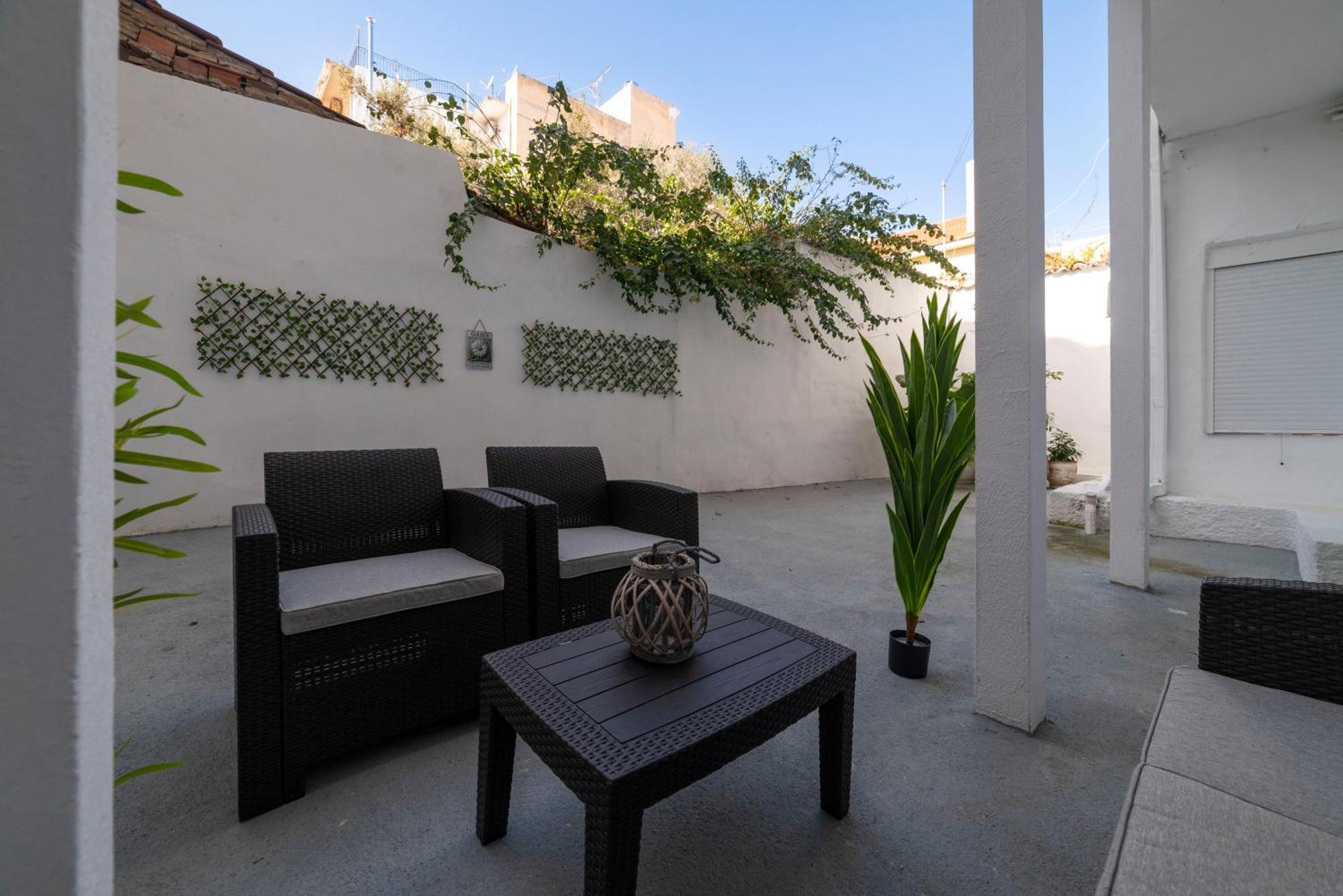 Thissio Getaway 2Ba Next To Athens Ancient Market المظهر الخارجي الصورة