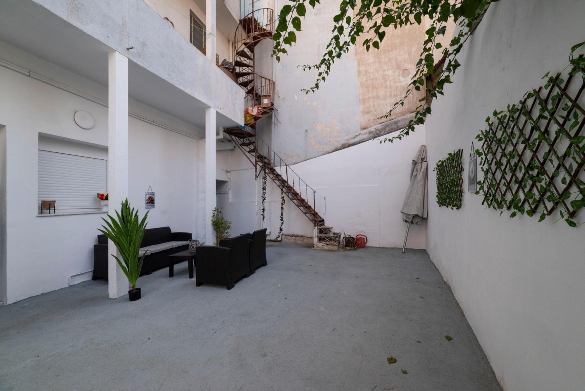Thissio Getaway 2Ba Next To Athens Ancient Market المظهر الخارجي الصورة
